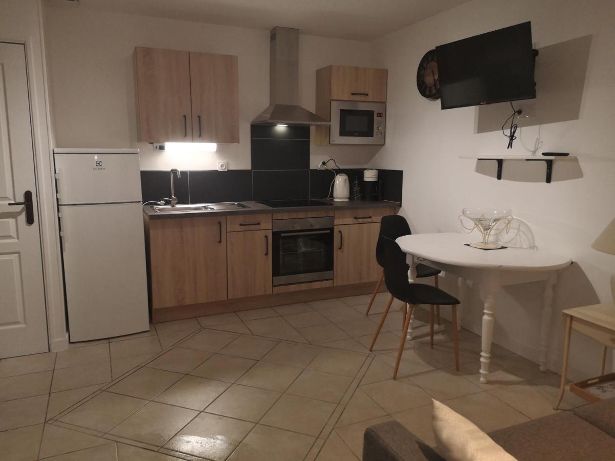 Appartement 2 Pieces Avec Terrasse Proche Mer Et Commerces ウイストルアム エクステリア 写真